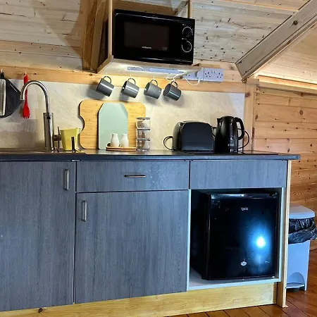 Chalet Holly Tree Glamping *